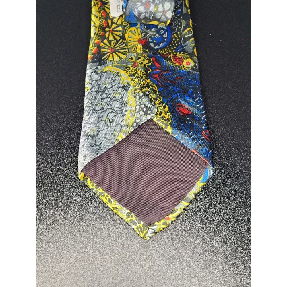 Valentino Men's Necktie Multi Paisley Silk 3.75